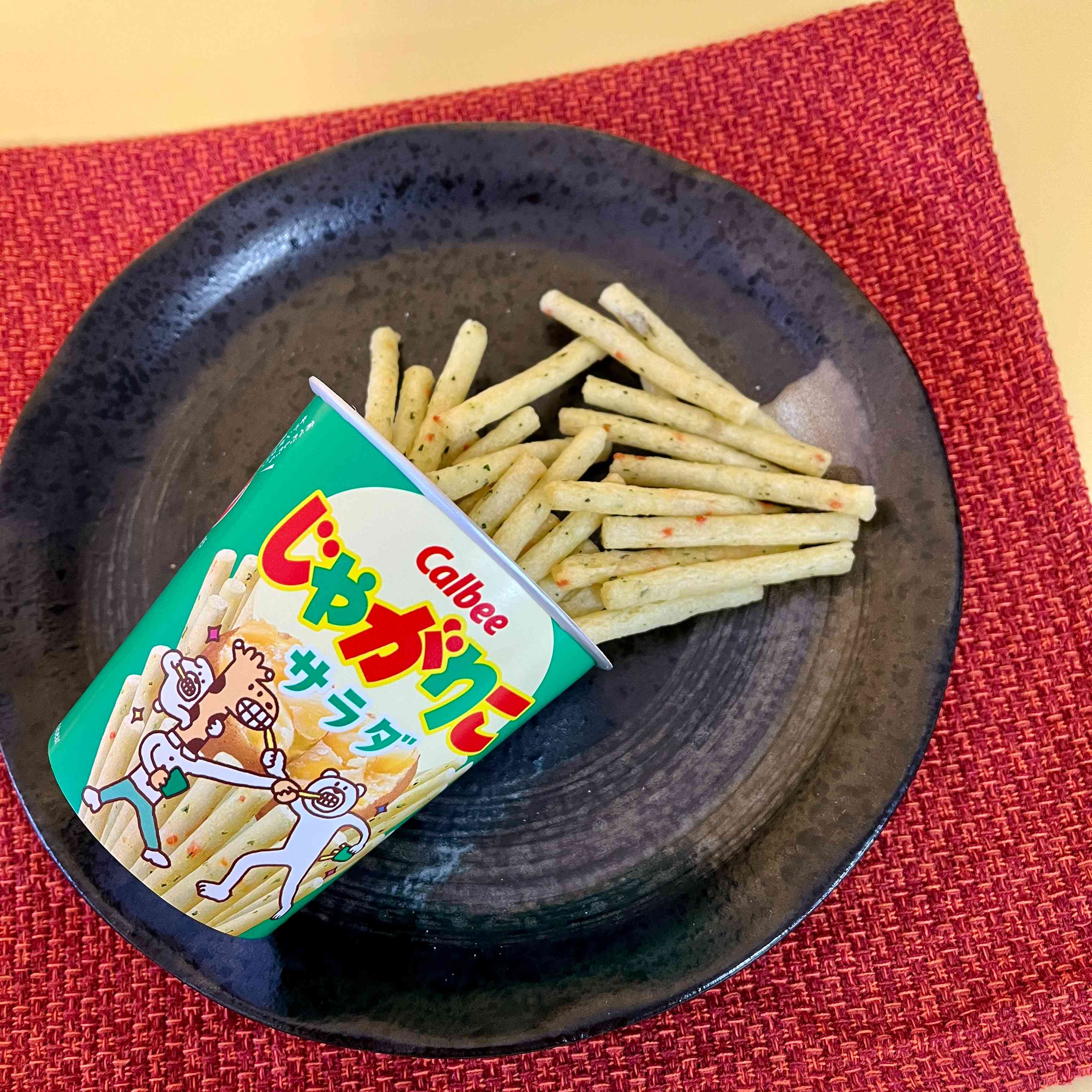 【Calbee】Jagariko　Salad Flavor　1piece　57ｇ