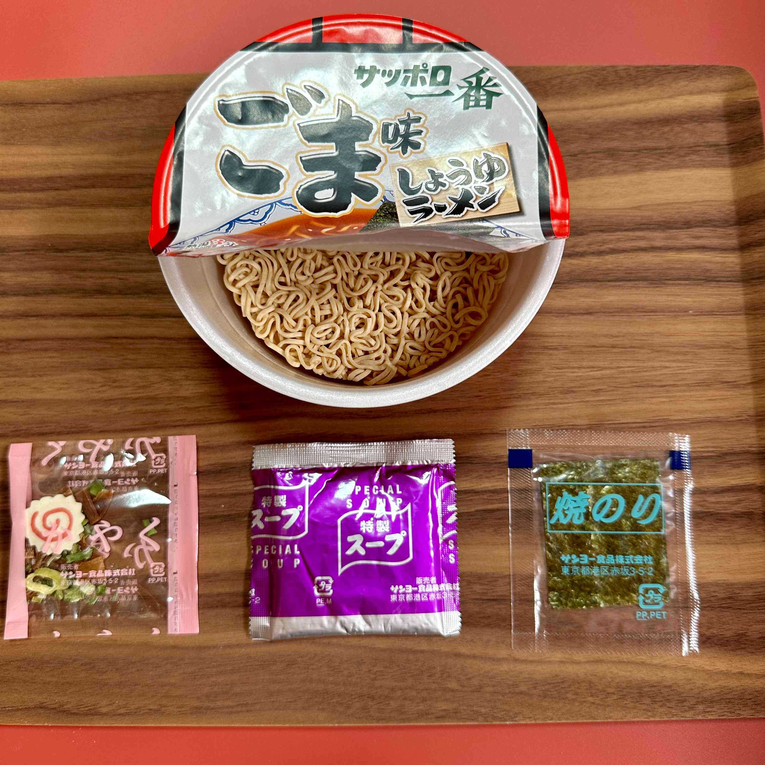 【サンヨー】Sapporo Ichiban　sesame flavor　1piece　76ｇ　3minutes（Cup Noodles）