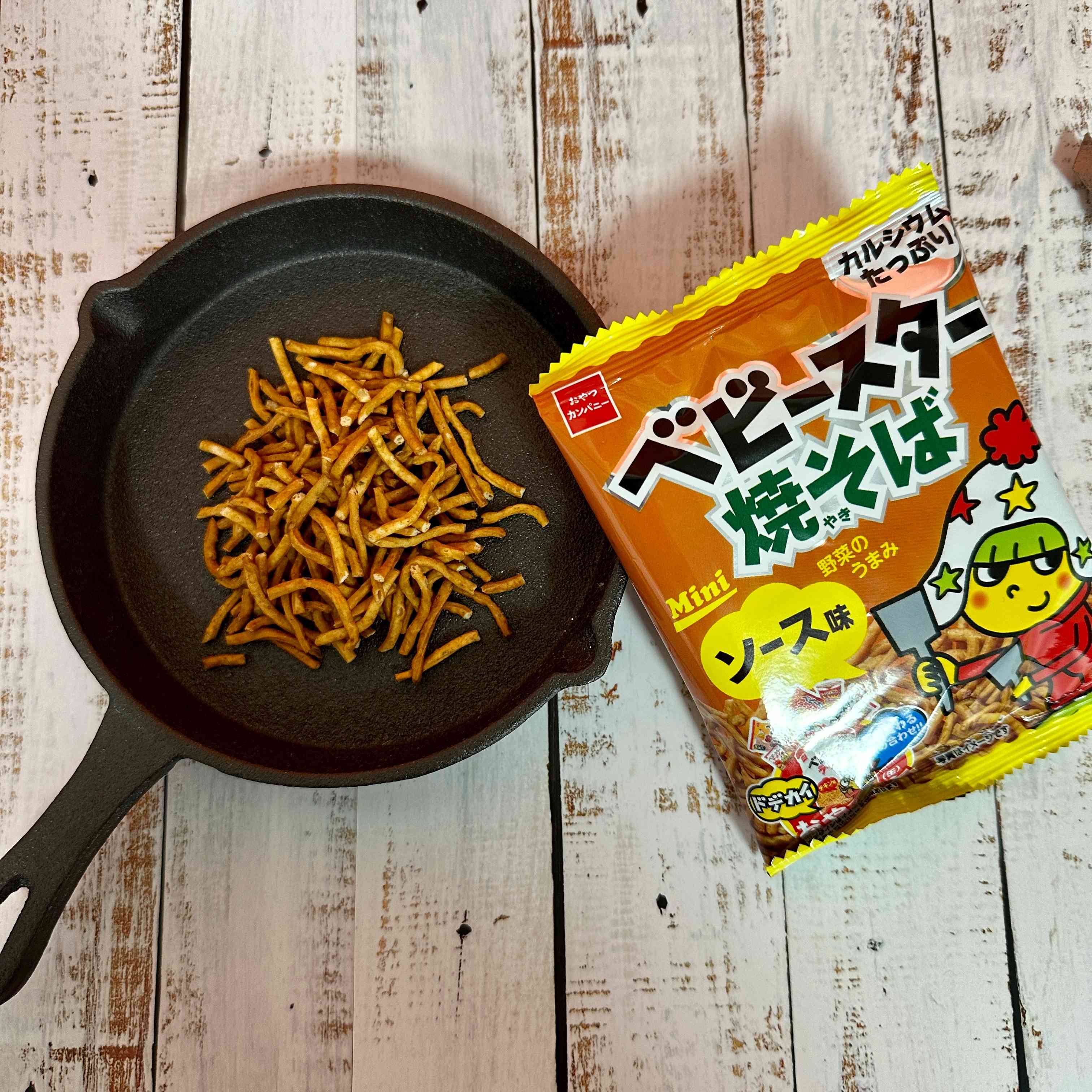 【おやつカンパニー】Baby Star　Yakisoba Sauce Flavor Mini　30bags　600ｇ